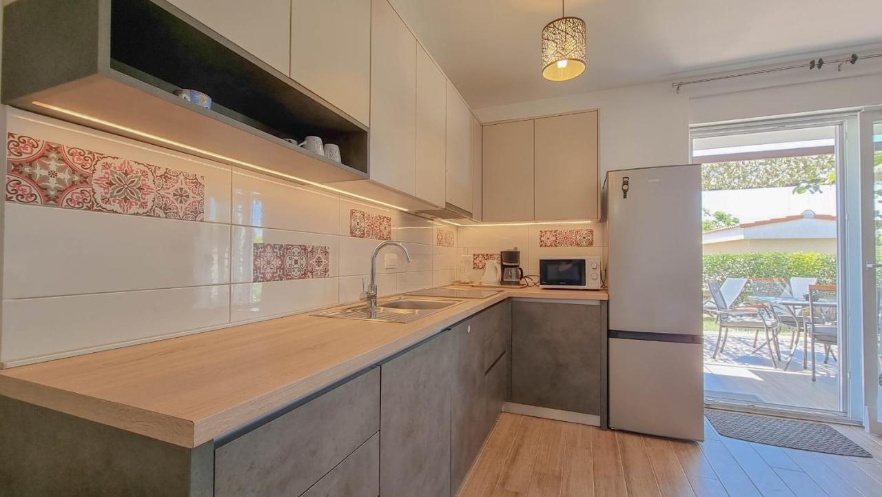 Antonio Apartment Umag Exterior foto