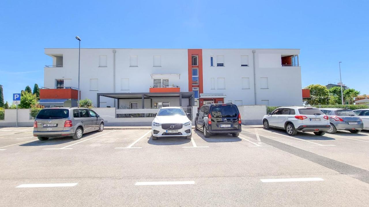 Antonio Apartment Umag Exterior foto